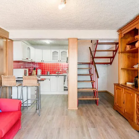 Sea Shore By Villa Gaula