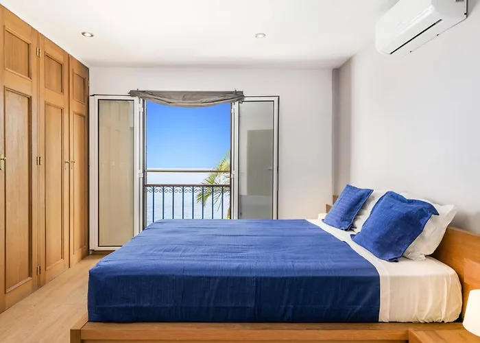 Willa Sea Shore By *