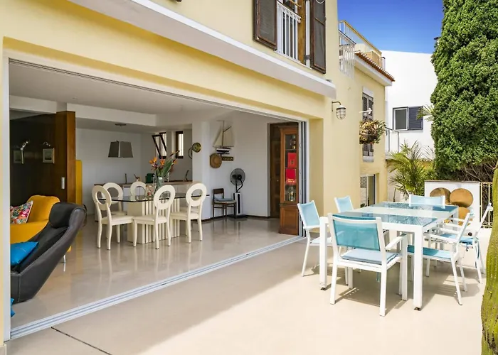 Sea Shore By Villa Gaula